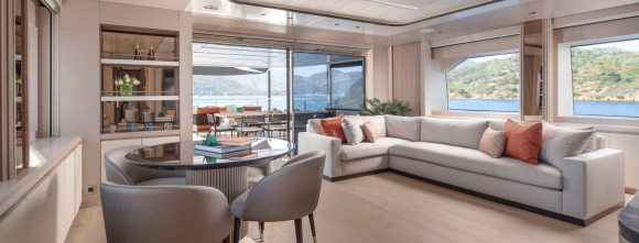 M/Y REVERIE 3