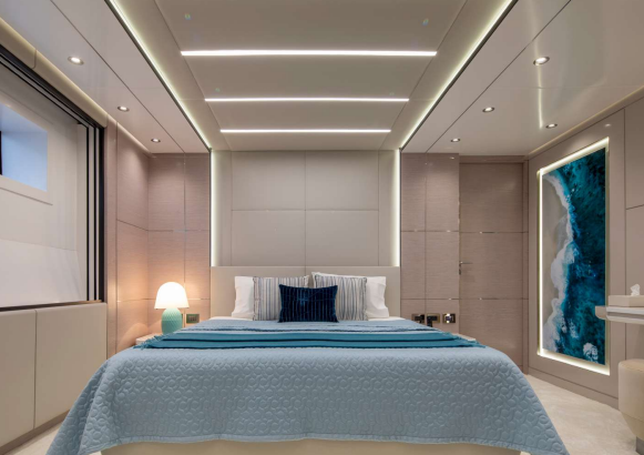 M/Y TWINS 8